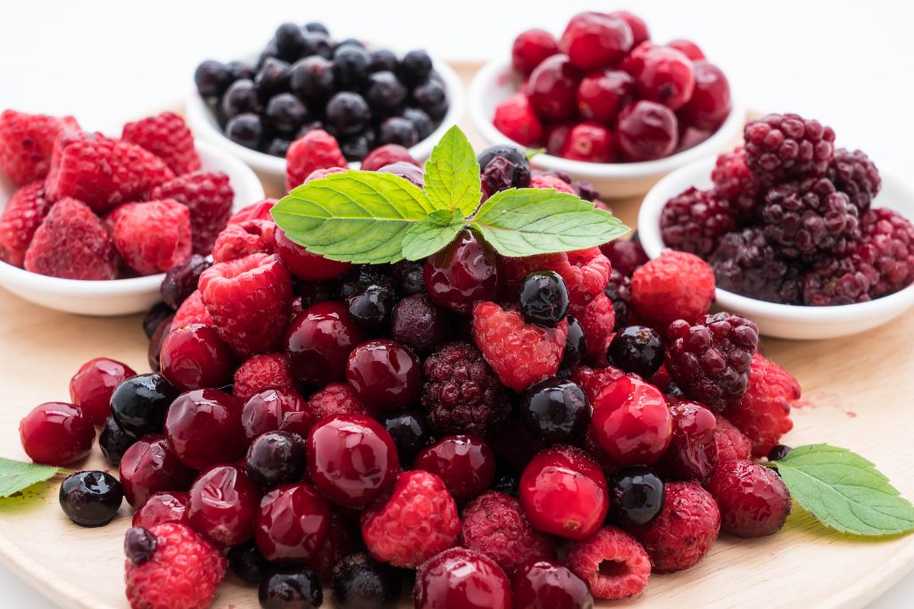 How long do thawed frozen berries last in the fridge?